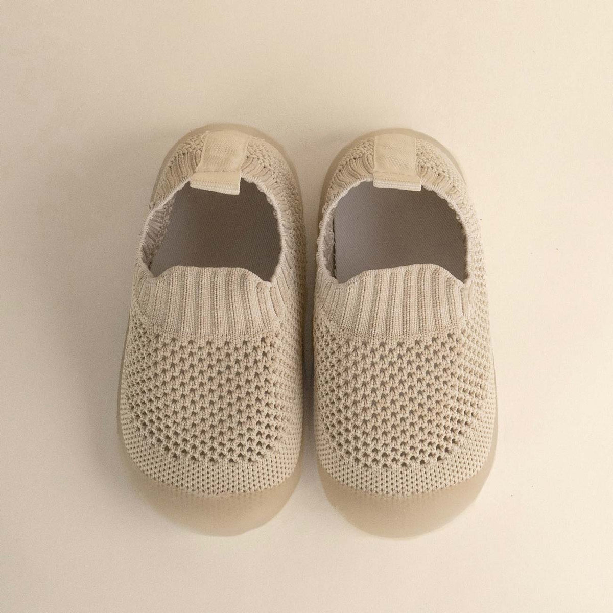 Zapatos Duckies neutros color avena
