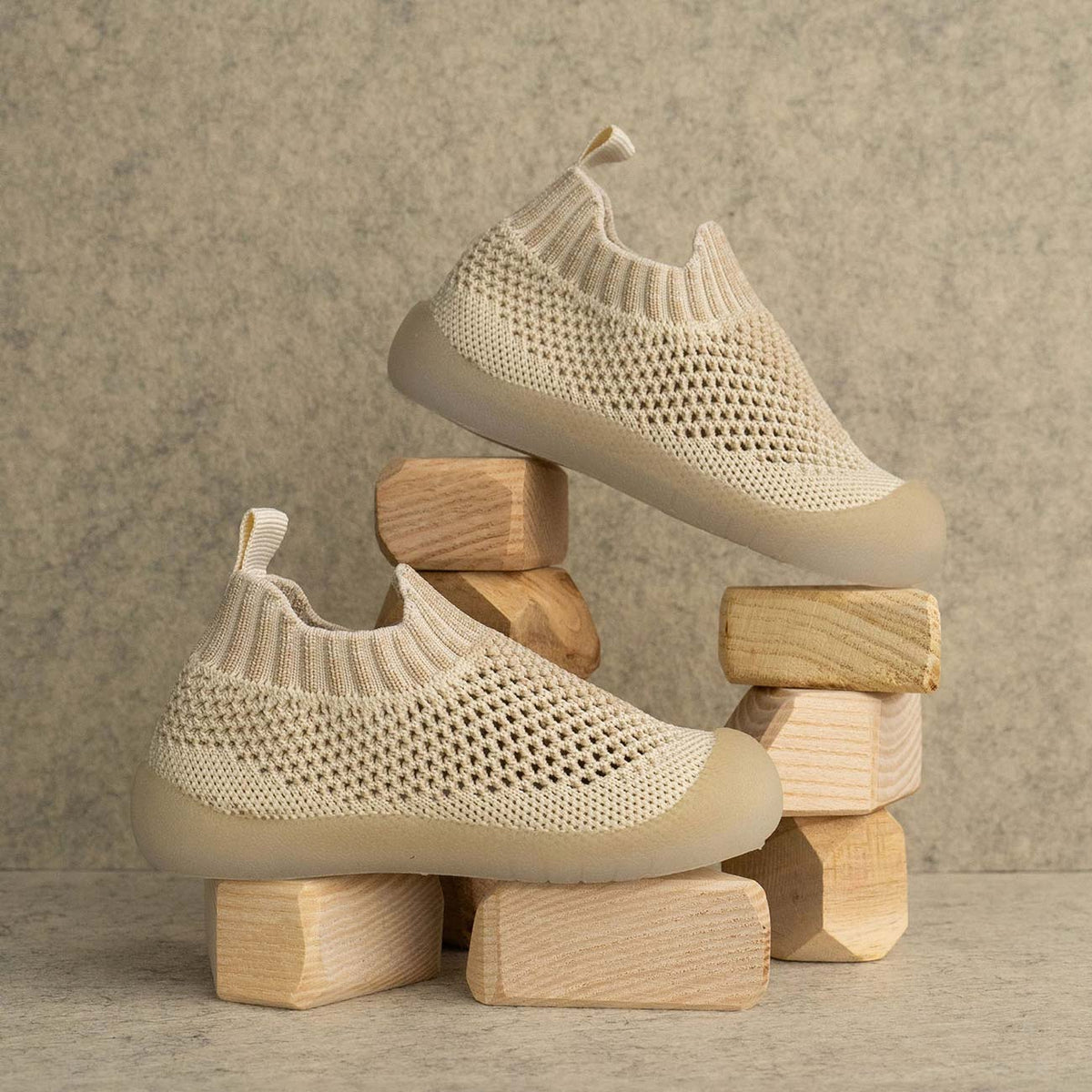 Zapatos Duckies neutros color avena