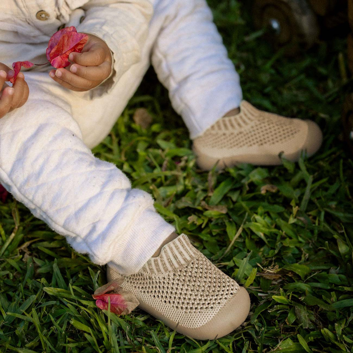 Zapatos Duckies de goma color avena